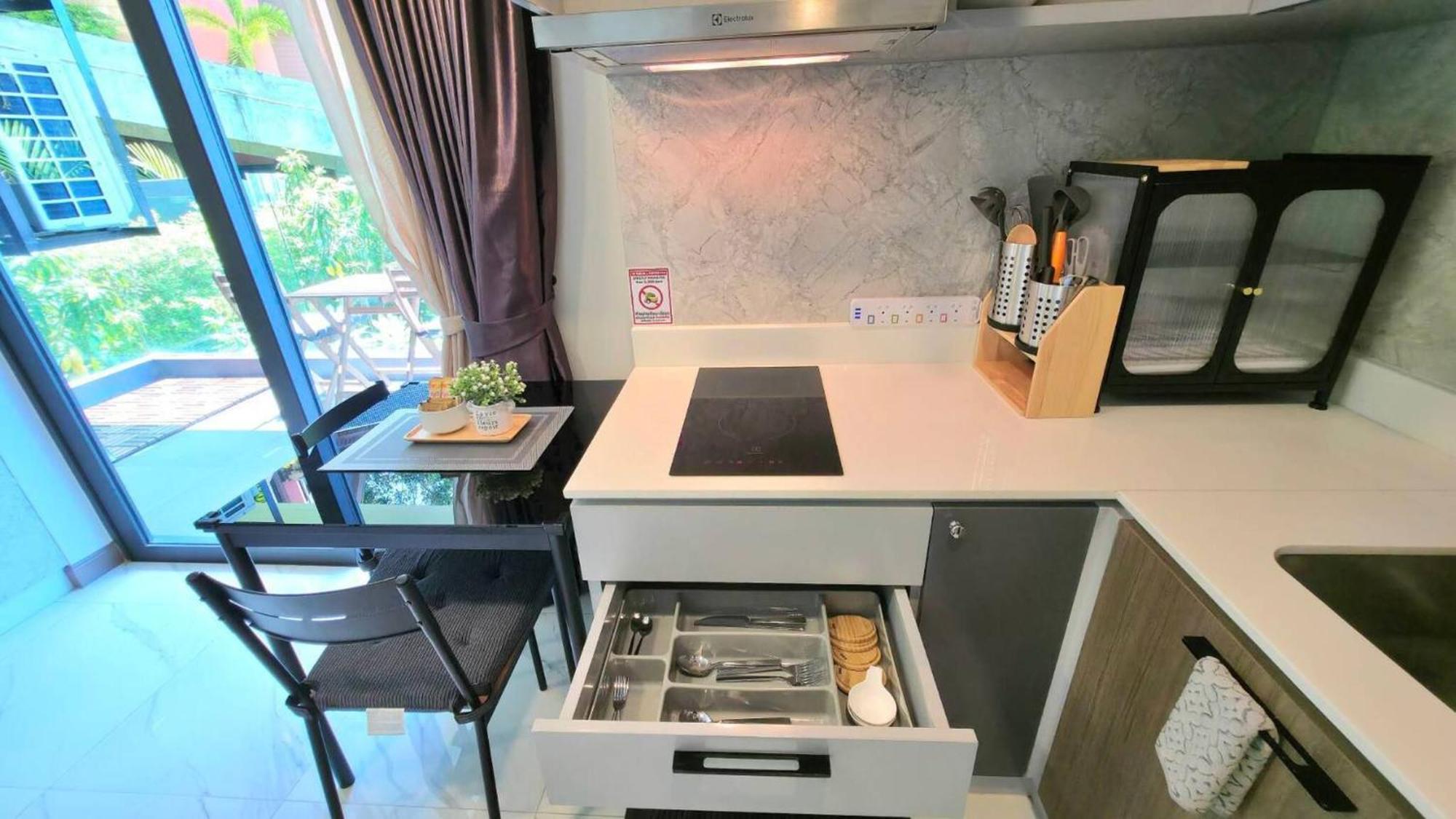 Room In Apartment - A301- Forest View Corner Unit 1Br-1Bath Ao Nang 외부 사진